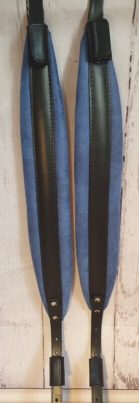 Tragriemen, Schulterriemen, Akkordeongurte Vintage blau
bis 120 Bass Tragriemen, Schulterriemen, Akkordeongurte Vintage blau
bis 120 Bass