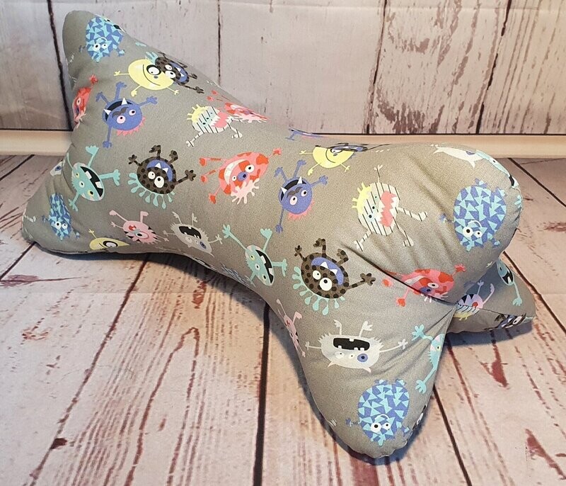 Leseknochen, Nackenkissen, Nackenrolle, Leseknochen, Nackenkissen, Nackenrolle, "kleine Monster", *handmade* Unikat