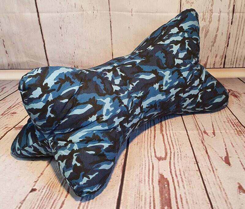 Leseknochen, Nackenkissen, Nackenrolle, Leseknochen, Nackenkissen, Nackenrolle, "Camouflage" blau, *handmade* Unikat