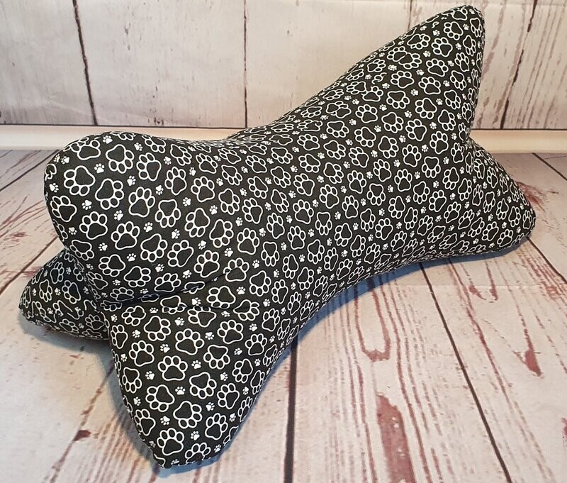 Leseknochen, Nackenkissen, Nackenrolle, Leseknochen, Nackenkissen, Nackenrolle, "Pfoten" schwarz, *handmade* Unikat
