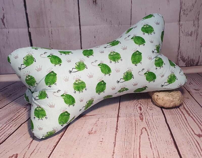 Leseknochen, Nackenkissen, Nackenrolle, Leseknochen, Nackenkissen, Nackenrolle, "Froschkönig" auf zartem hellblau, *handmade* Unikat