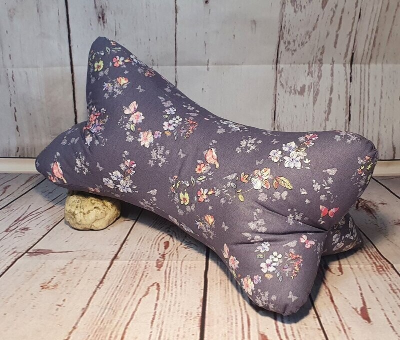 Leseknochen, Nackenkissen, Nackenrolle, Leseknochen, Nackenkissen, Nackenrolle, "Butterfly" violett, *handmade* Unikat