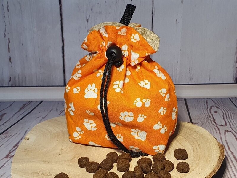 Leckerliebeutel Futterbeutel Leckerliebeutel Futterbeutel "Pfoten" orange für Hunde