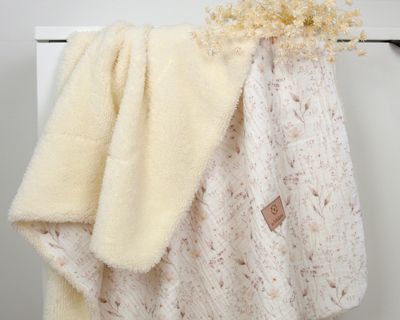 Kocyk muślinowy z lekkim futerkiem