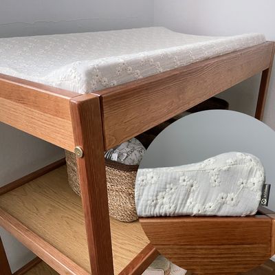 Pokrowiec na przewijak Woodies Classic Changer 70x40 cm (HAFT)