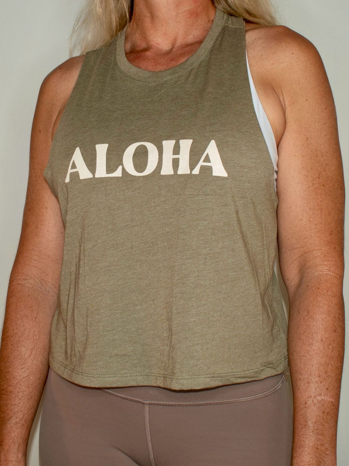 Aloha Muscle Crop