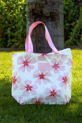 Splash Resistant Beach Tote Splash Resistant Beach Tote
