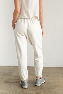 Pantalón jogger crudo