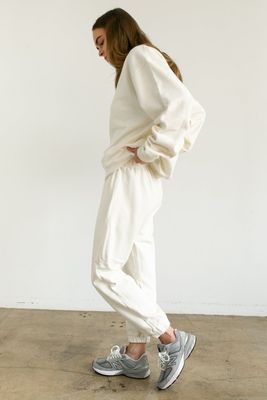Pantalón jogger crudo