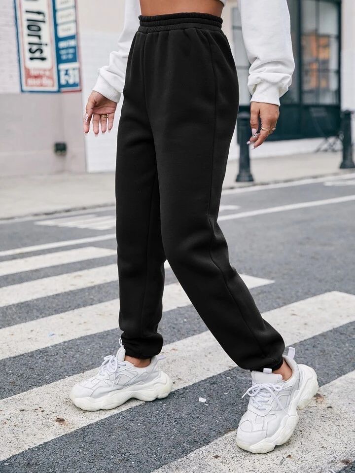 Pantalón jogger negro