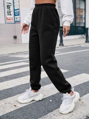 Pantalón jogger negro