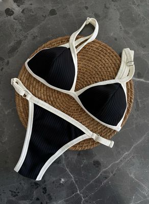 Sunset mediterráneo negro