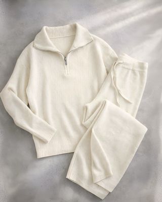Conjunto odisea Crudo