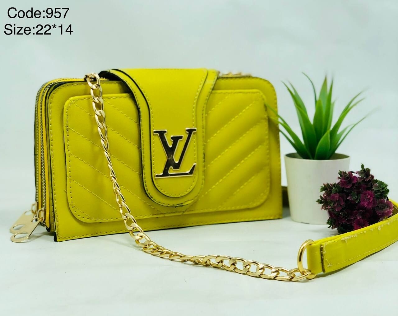 شنطه كروس louis vuitton