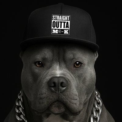 GORRA VICERA PLANA “Straight Outta M2+K” ENVÍO GRATIS