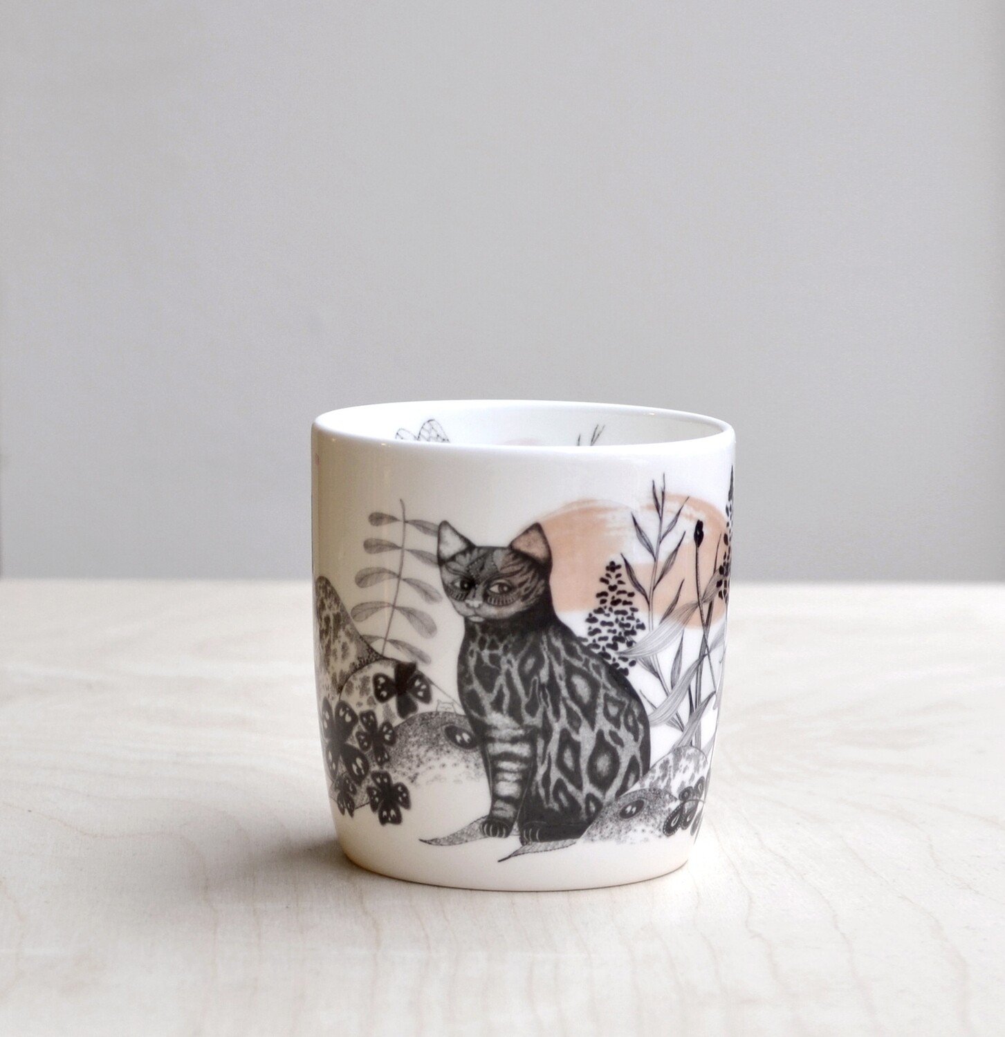 Mug In the field