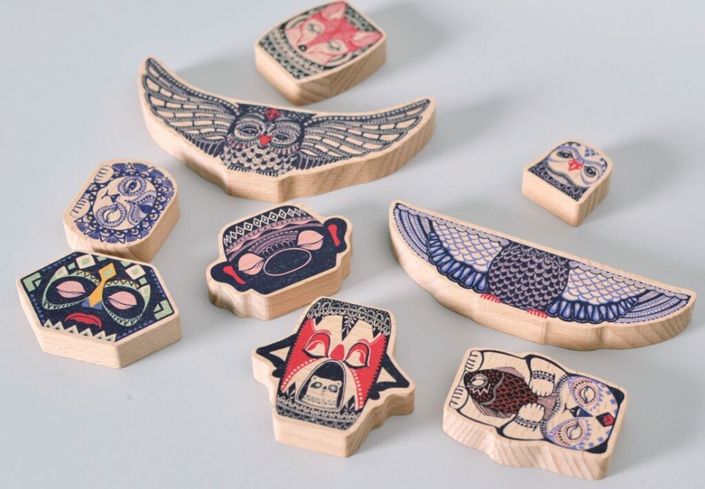 Totem balancing game