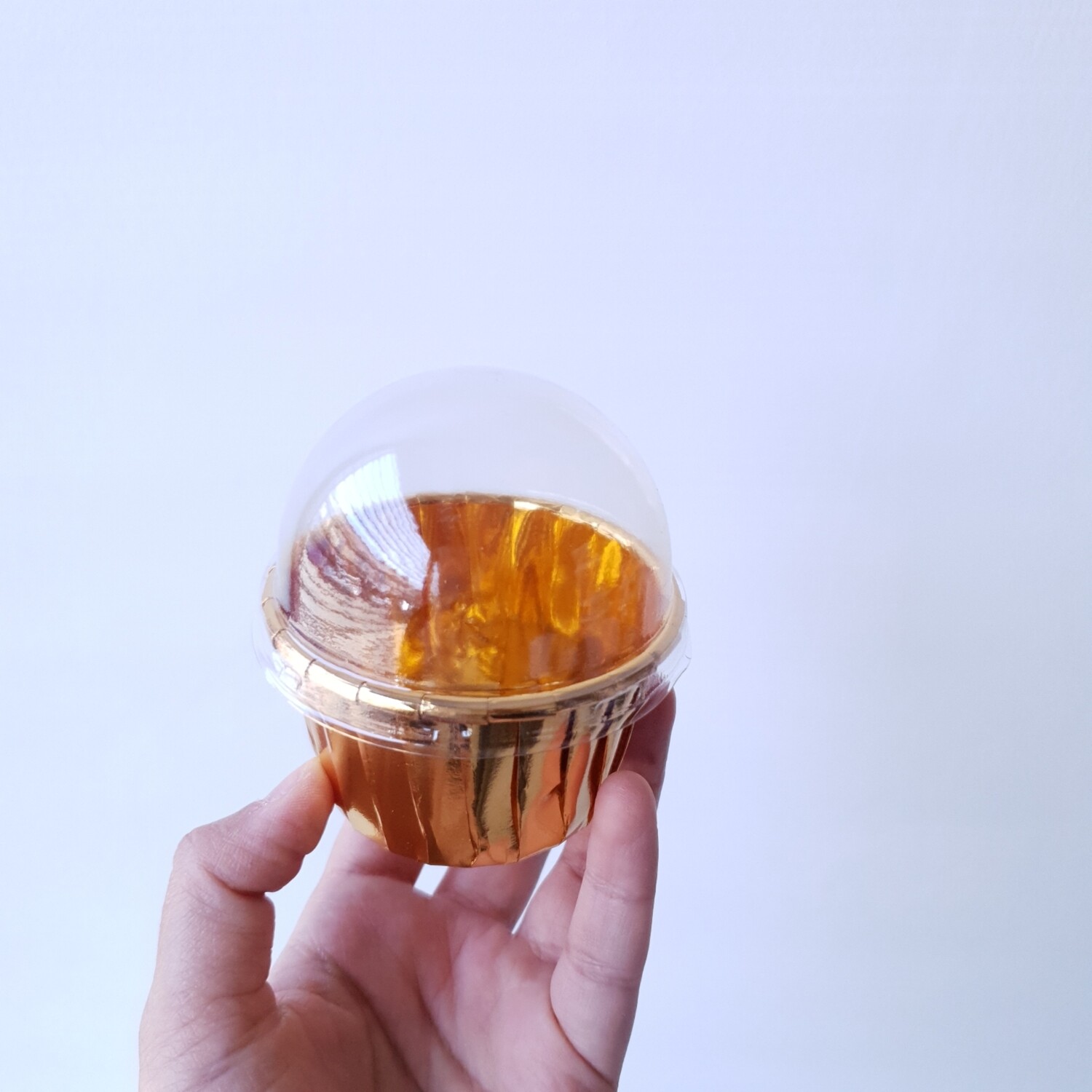 Gold Cupcake Cups with Dome Lid