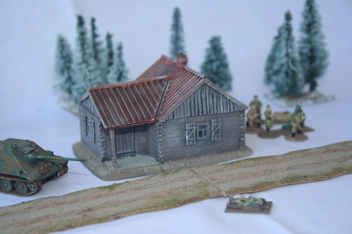 L-Shaped Square Log House, Tin Roof