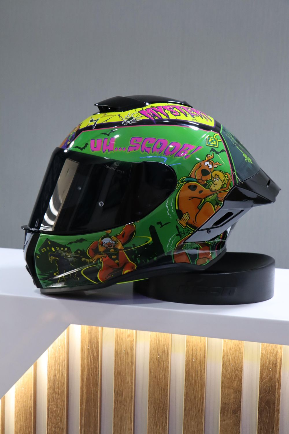 CASCO EDGE SHANGAI SCOOBY DOO