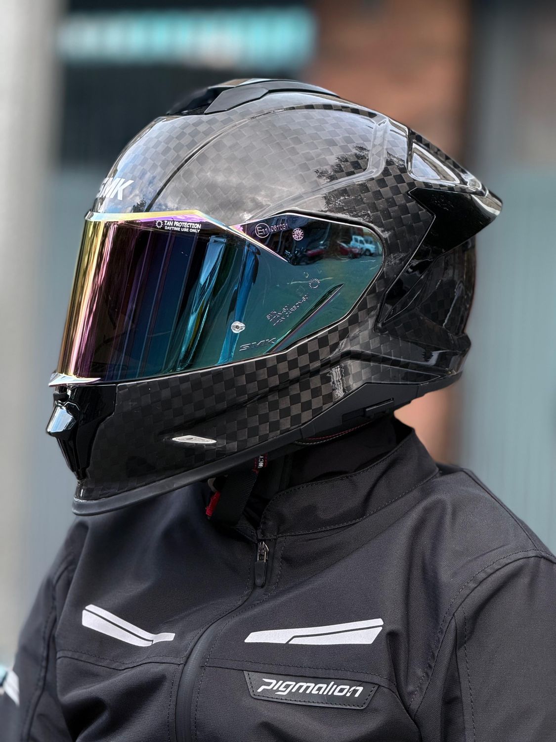 CASCO SMK TITAN CARBON NEGRO / BRILLANATE
