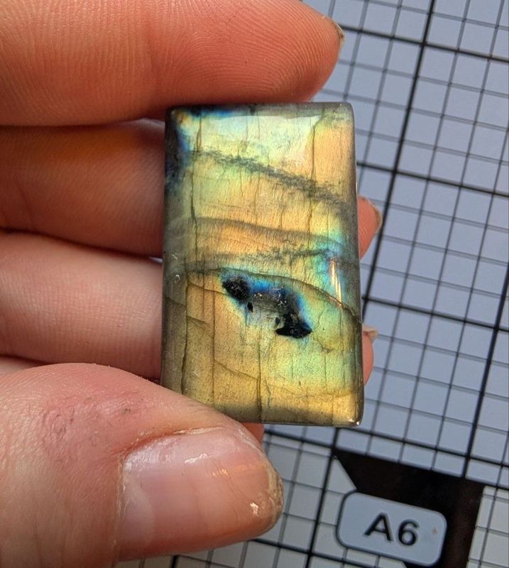 Cabochon - Labradorite