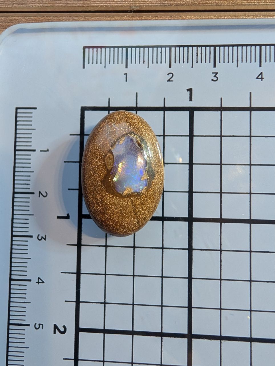 Cabochon - Boulder incrustation opale