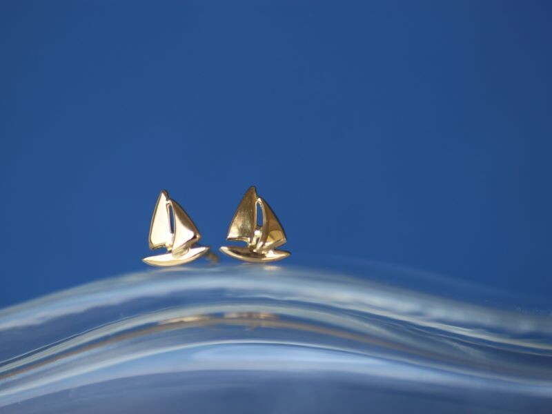 Ohrringe SEGLER in Form eines Segelbootes für Damen und Herren
