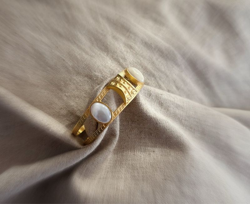 White Golden Grace Bangle