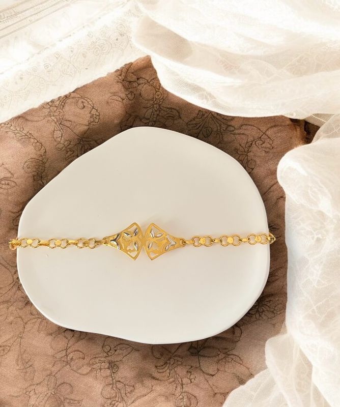 Gold Judgenstil Bracelet
