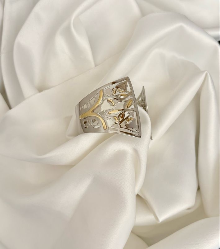 Silver Judgenstil Bangle