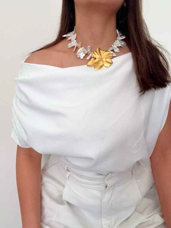 Fleur De perla necklace
