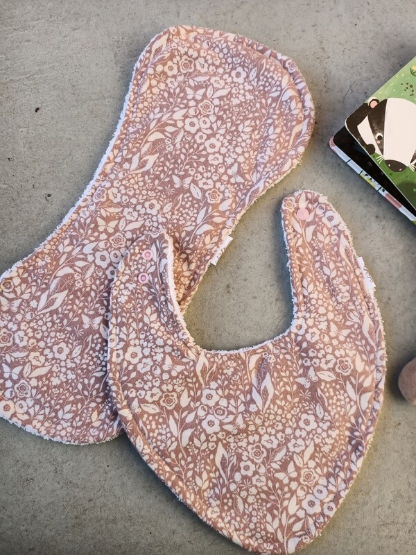 Floral bib and burp cloth