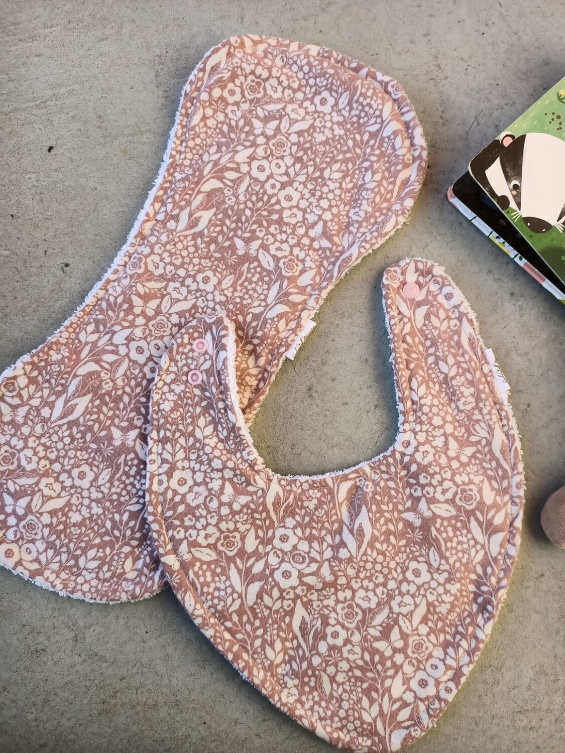 Floral bib and burp cloth