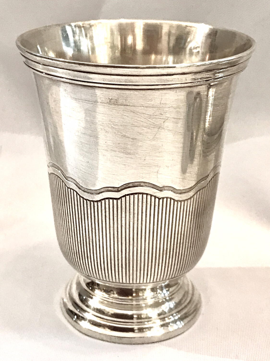 Taufbecher Trinkbecher Becher Silber 950 Marke Cardeilhac Christofle Frankreich Vasen Form, Silver beaker signed christening mug