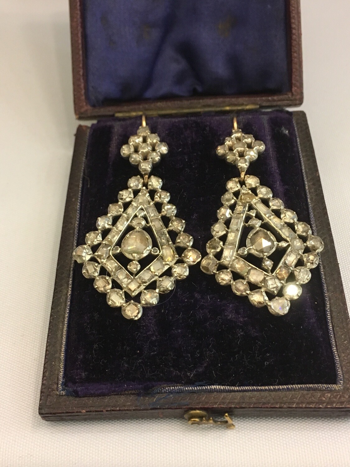 Paar sehr schöne antike Diamant Ohrringe Tafelschliff Ohrgehänge 18. Jahrhundert Gold/Silber um 1750 England 