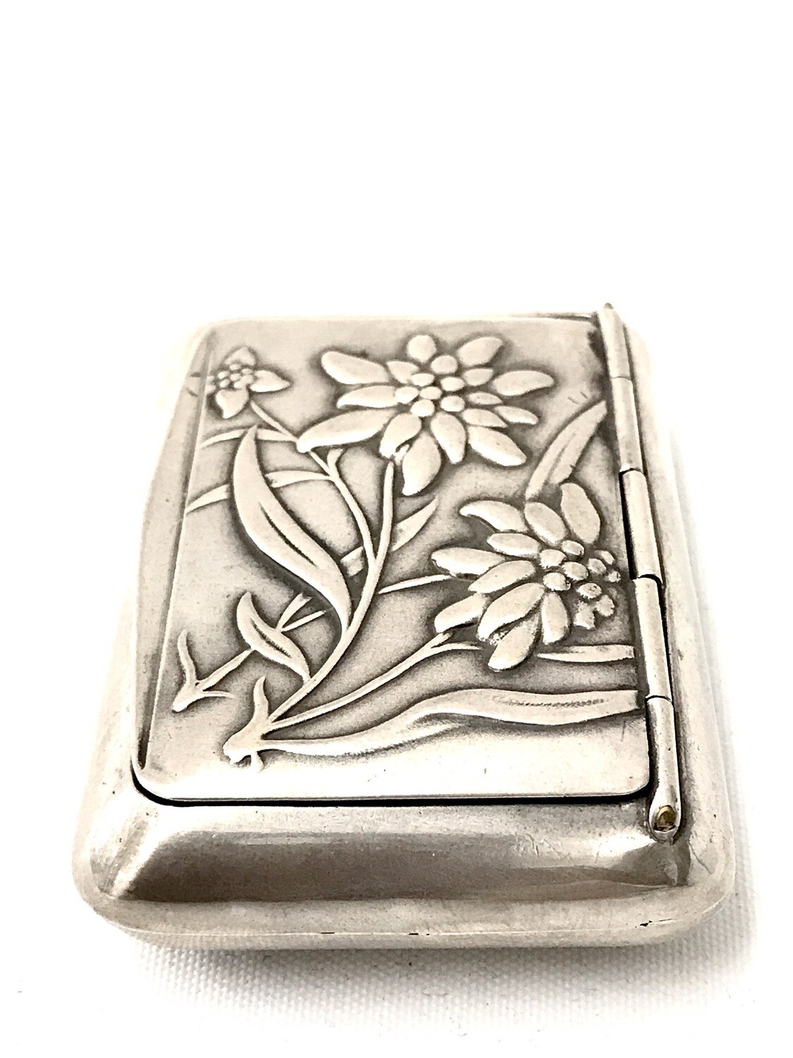 Silber Pillendose mit Edelweiß Dekor Jugendstil rechteckig Frankreich um 1900