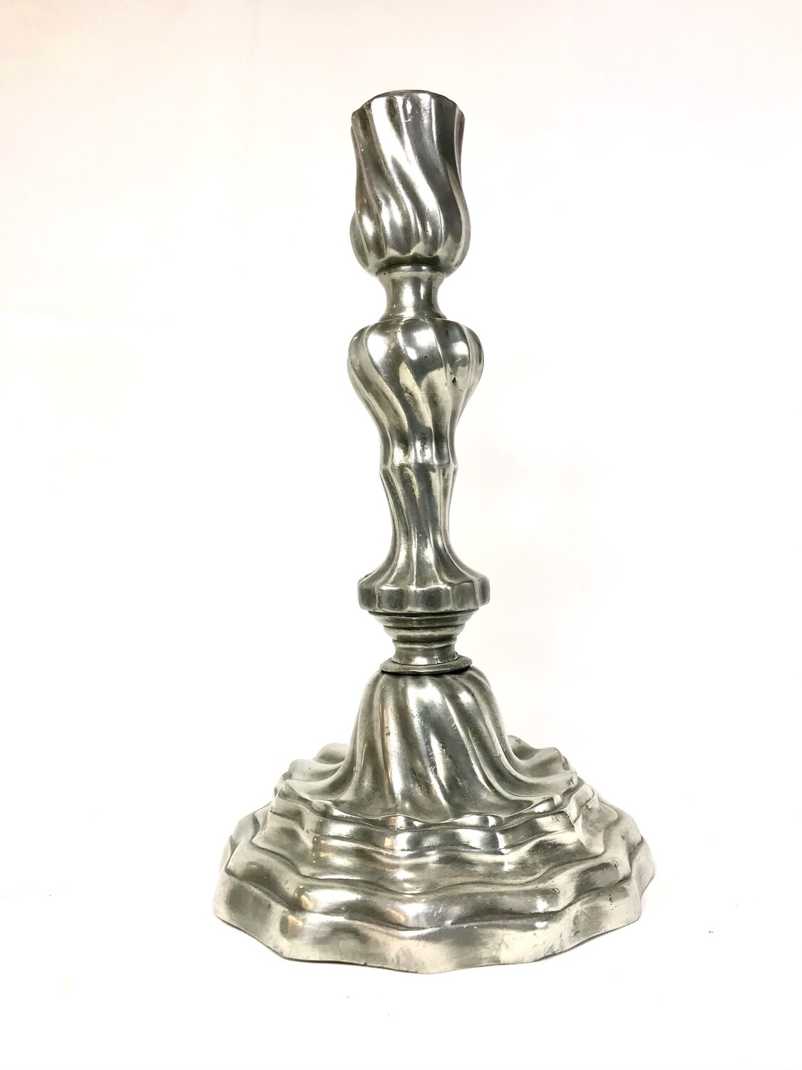 Antiker schöner Zinnleuchter Kerzenleuchter Frankreich um 1750 Torsade, antique french pewter candlestick with a twist