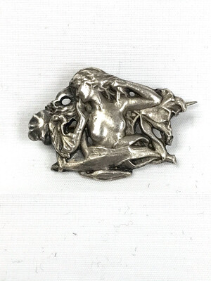 Kleine Jugendstil Silber Brosche mit Mädchen Blüten Frankreich um 1900, small art nouveau french silver brooch with maiden