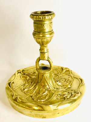 Jugendstil Kerzenleuchter Bronze vergoldet mit Blumendekor um 1900 , art nouveau floral bronze candlestick