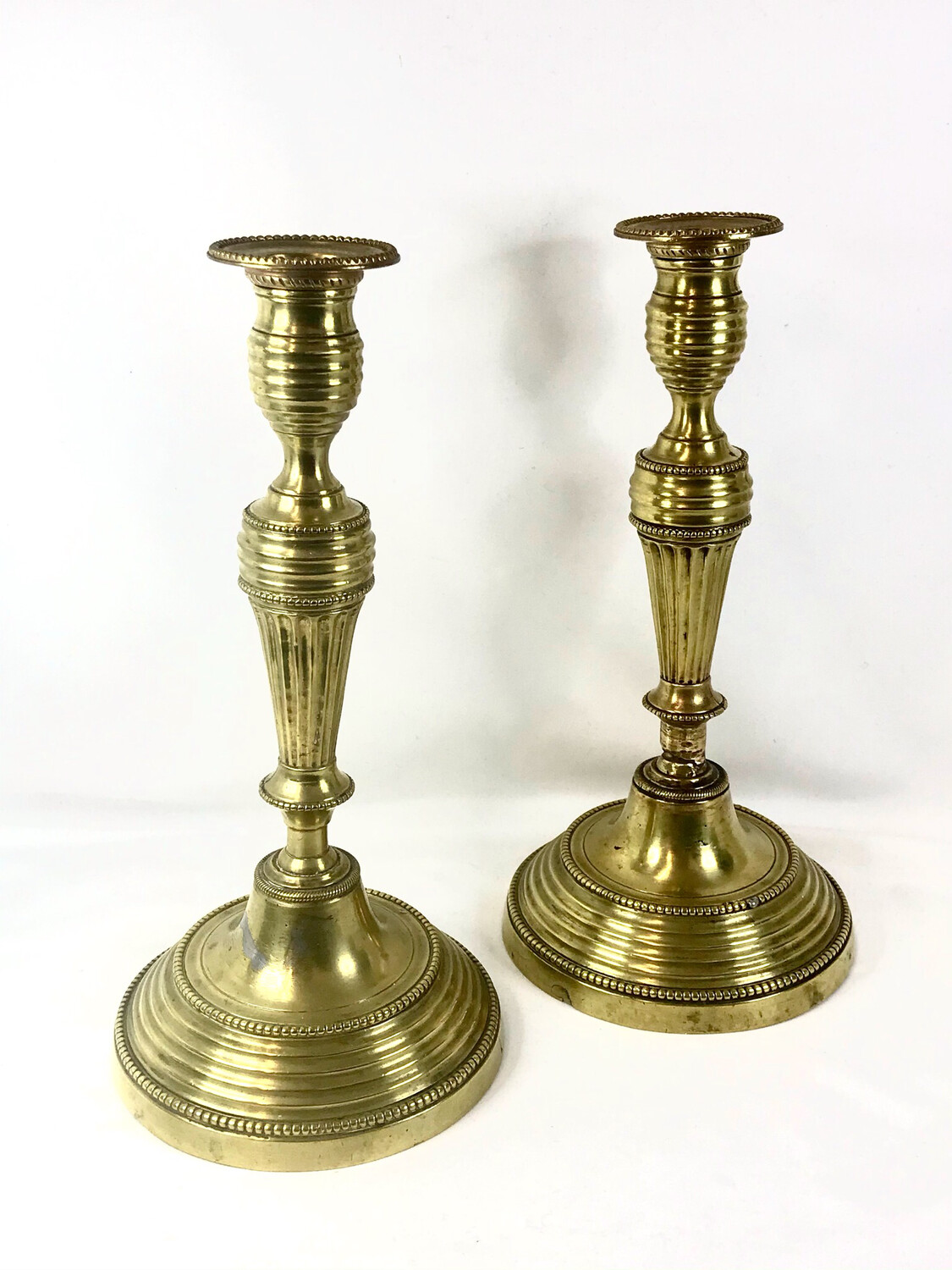 Paar antike Messing Leuchter um 1770 mit Naht , 18. Jahrhundert , pair of French antique brass candlesticks 18th century with seem