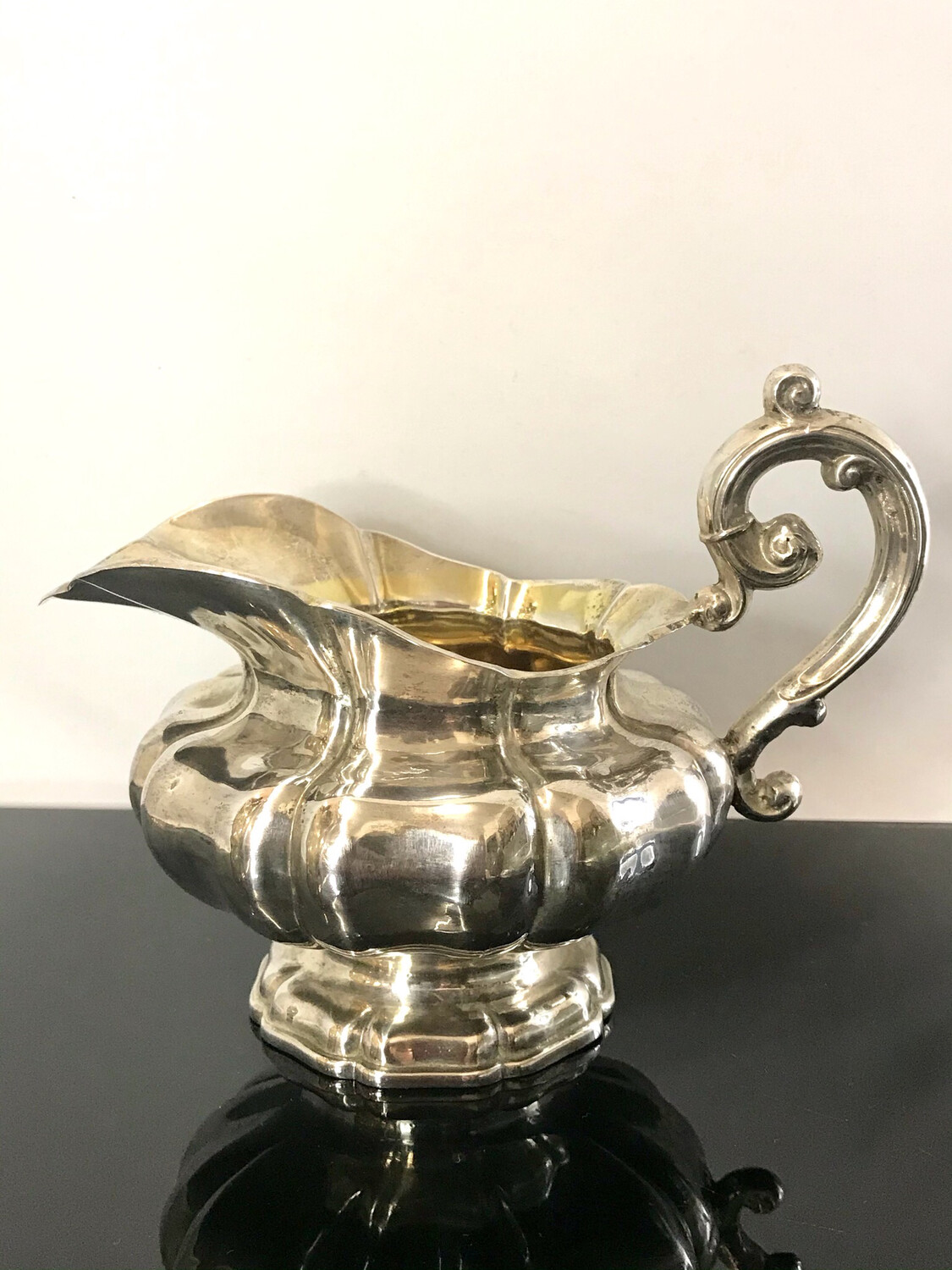 Antik 12 Lot Silber Sahnegiesser, Milchkännchen Sahnekännchen, Deutschland um 1840 signiert J.De Messieur, Biedermeier , innen vergoldet,early antique cream or milk jug German