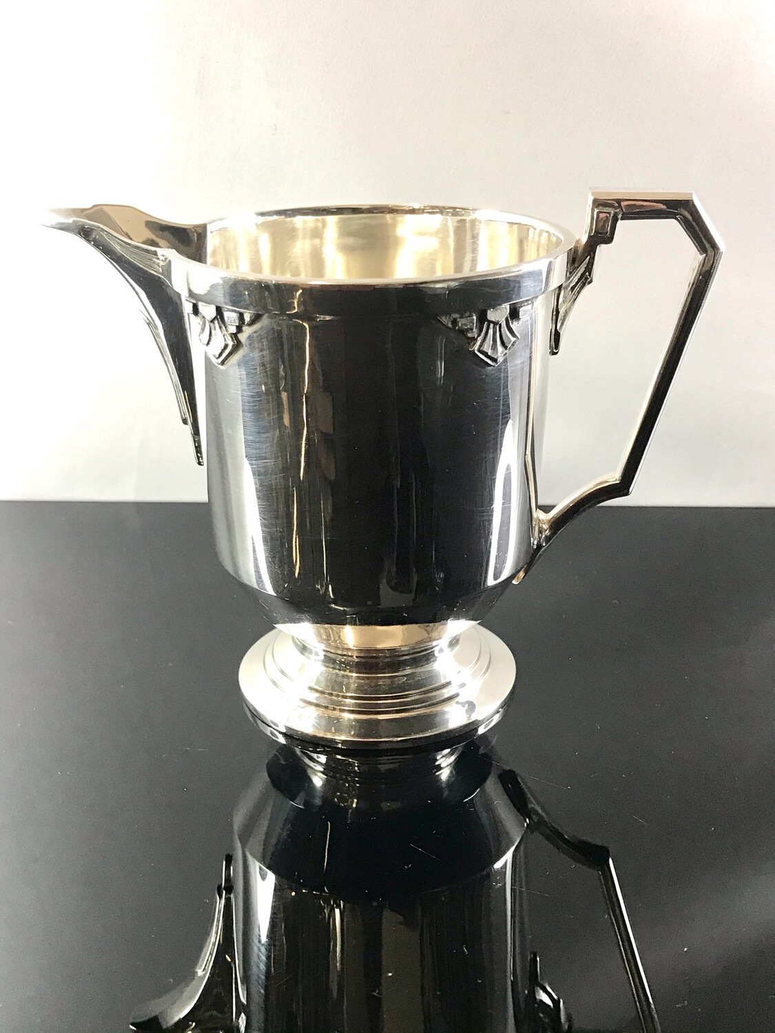 Art Deco Silber Sahnegiesser, Milchkännchen Sahnekännchen, England um 1934, english cream or milk jug Richard Comyns