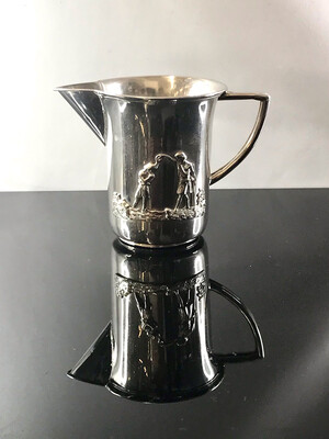 Antiker Silber Sahnegiesser Milchkännchen, Taufbecher Taufkännchen Johannes der Täufer Deutschland um 1830