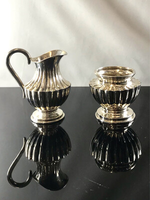 935 Silver ca. 1910 , matching milk jug and sugar bowl