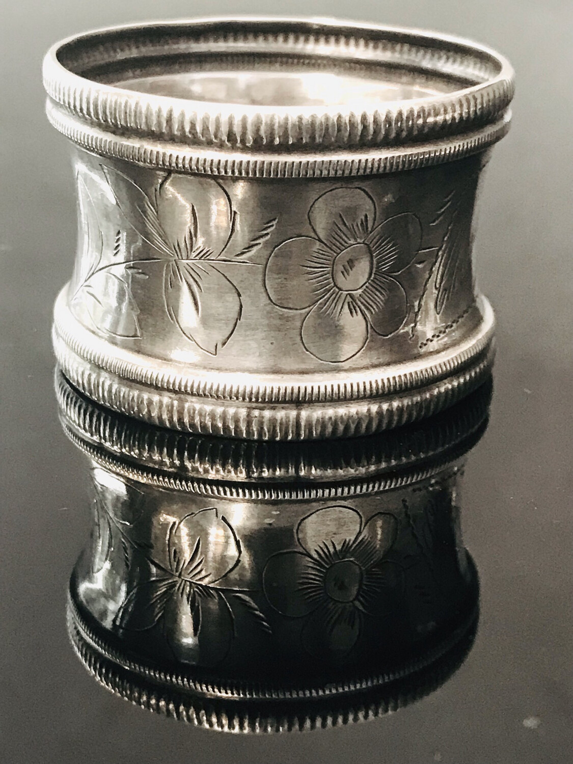 Serviettenring Silber Frankreich um 1900 Jugendstil mit Namen Charlotte graviert, French silver napkin ring art nouveau