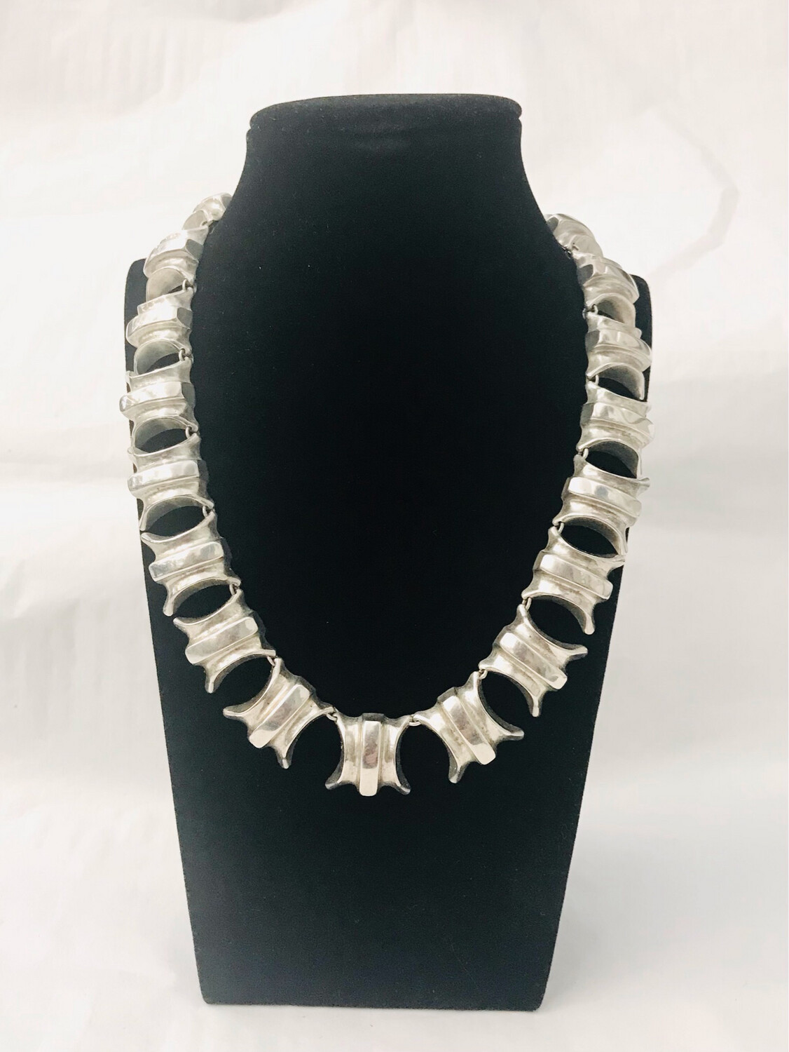 925 Sterling Silver Mexico Taxco, wide , heavy impressive mexican necklace 