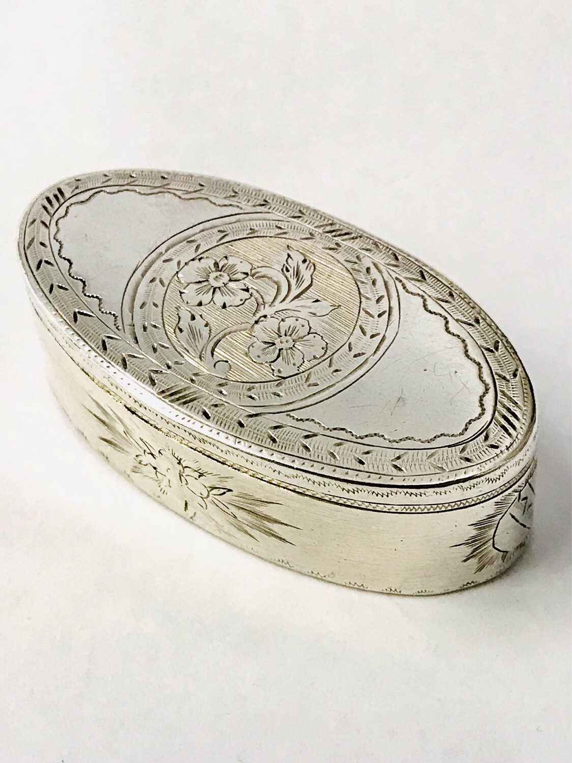Dose ovale antike Tabakdose Schnupftabak Pillendose Silber wohl Belgien 18.Jahrhundert oder älter , oval antique silver snuff pill box Belgian