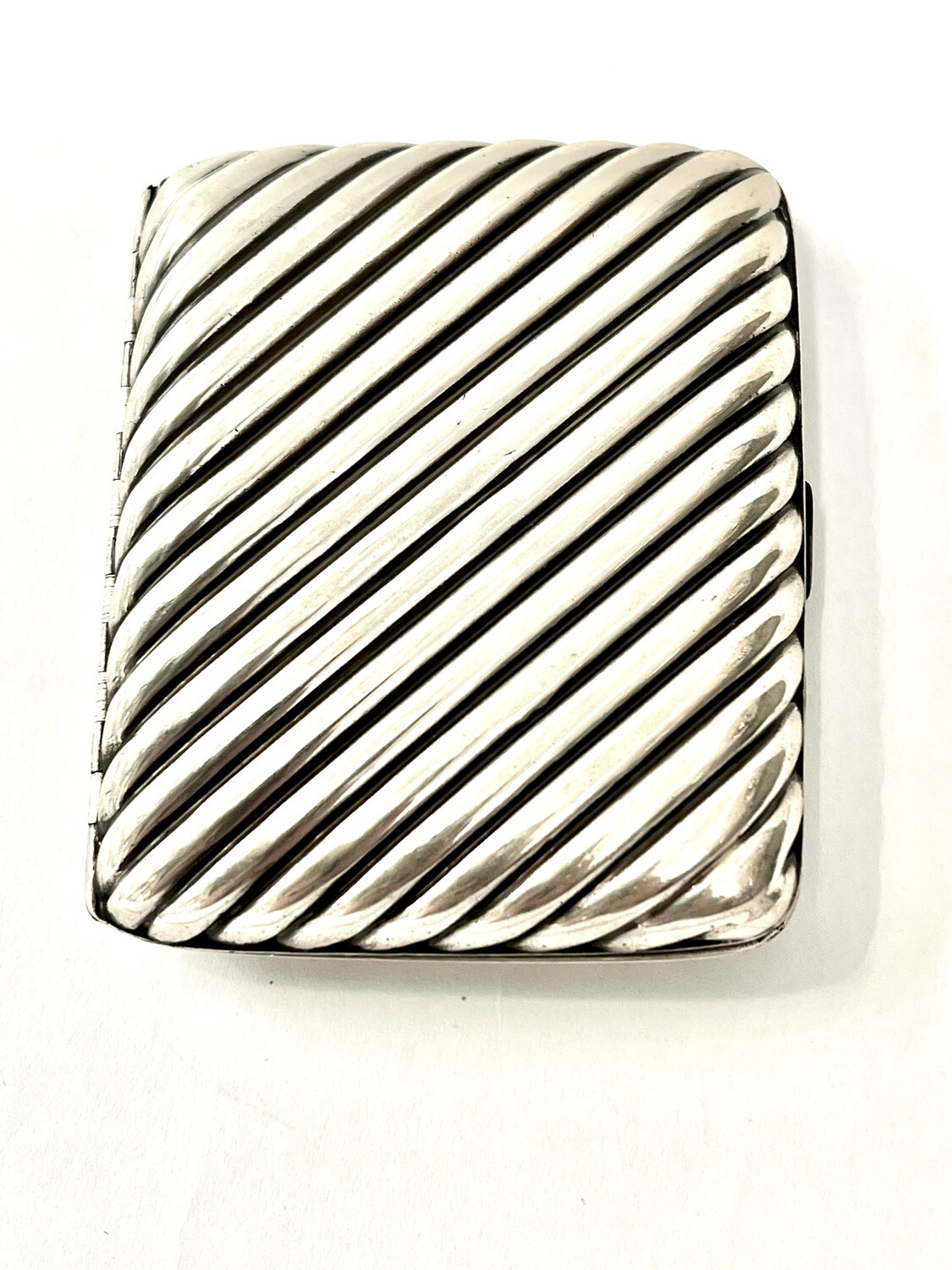 Zigarettenetui Silber um 1910 Frankreich Design mit diagonalen tiefen Rillen, silver cigarette case French 