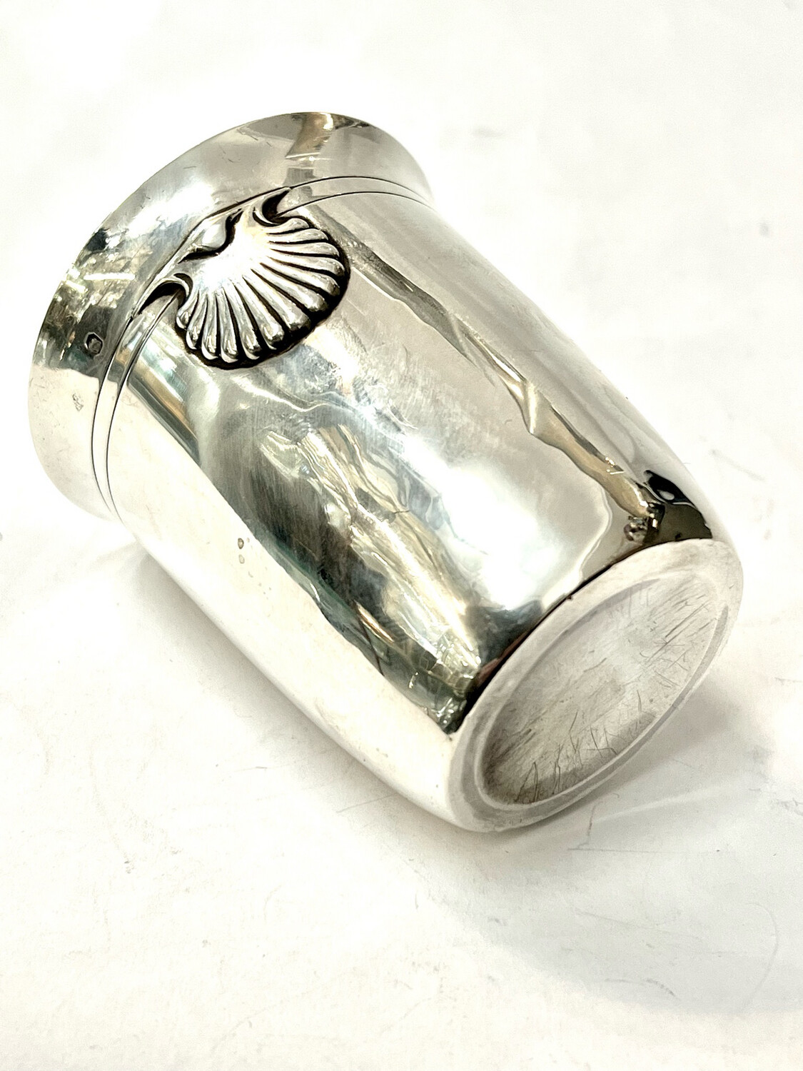 Becher Trinkbecher, Taufbecher 950 Silber Design mit Jakobsmuscheln, Pilger, french silver beaker for pilgrims, christening, wine water…. design with scallops